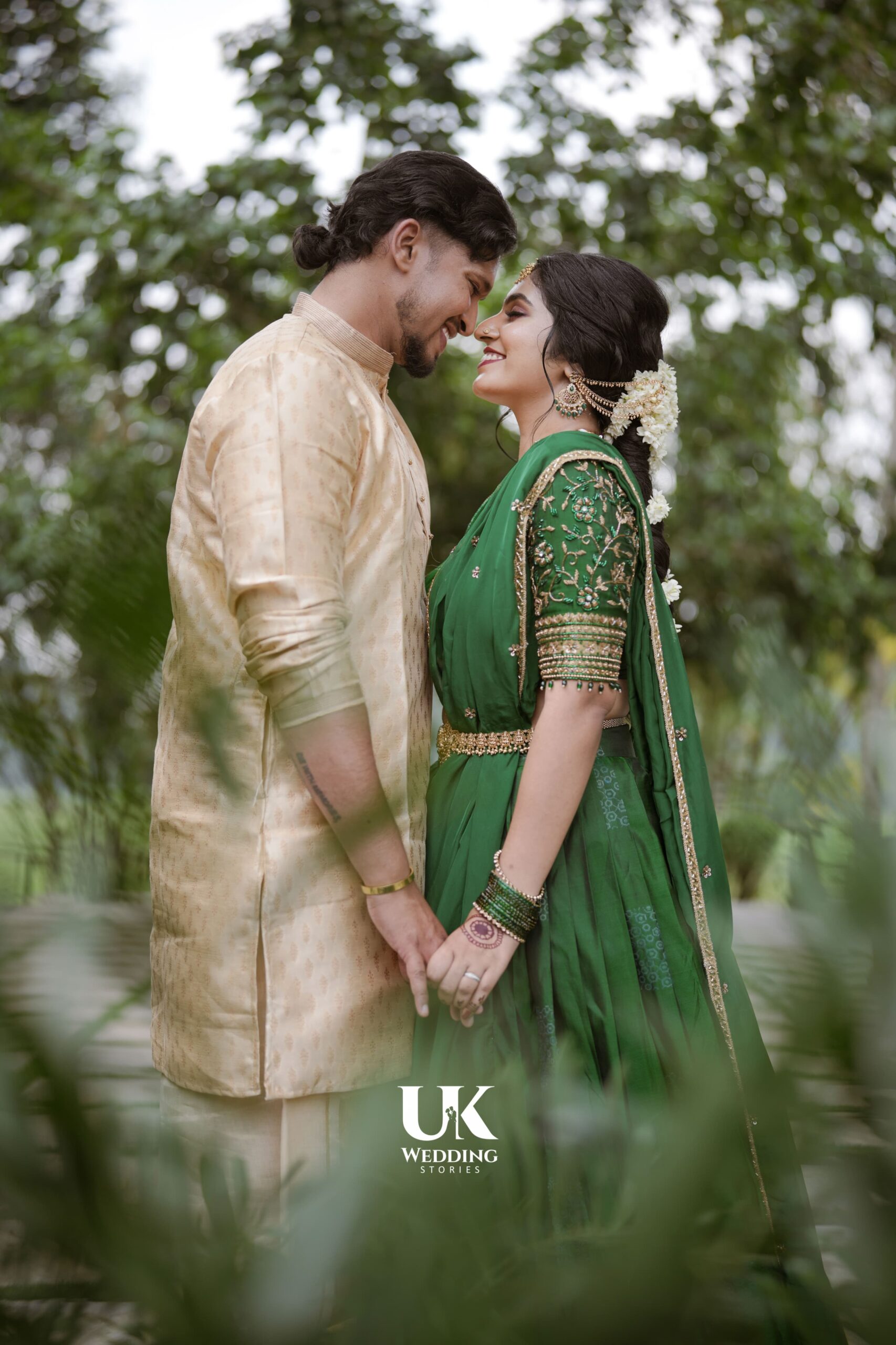 Traditional Dhavani alternate image